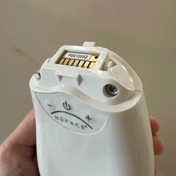 NuFace Trinity Pro Microcurrent Device